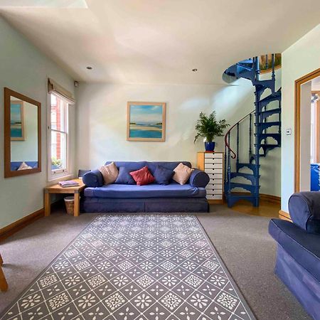 8 Ravenscourt Gardens Apartment Лондон Екстериор снимка