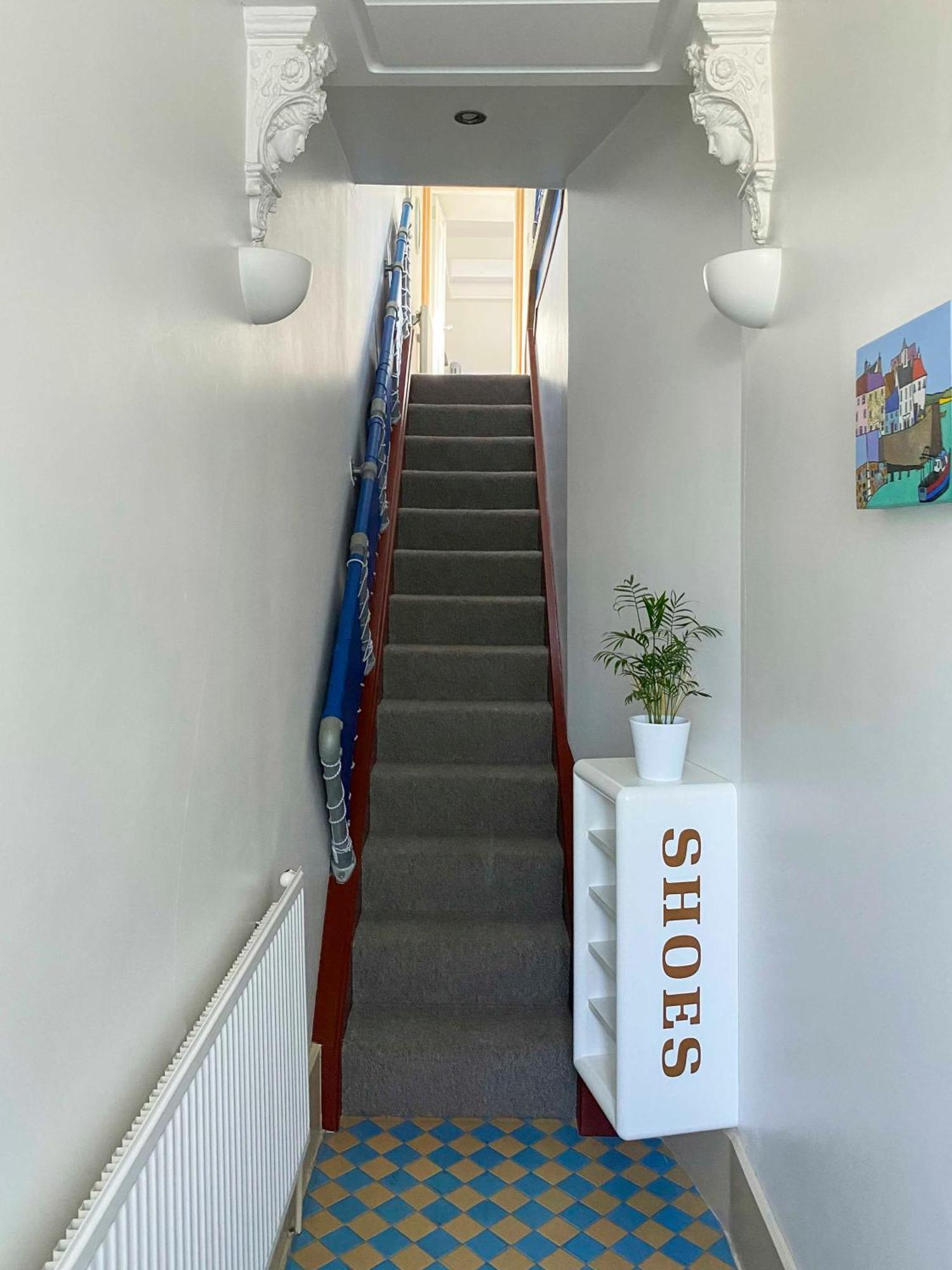 8 Ravenscourt Gardens Apartment Лондон Екстериор снимка